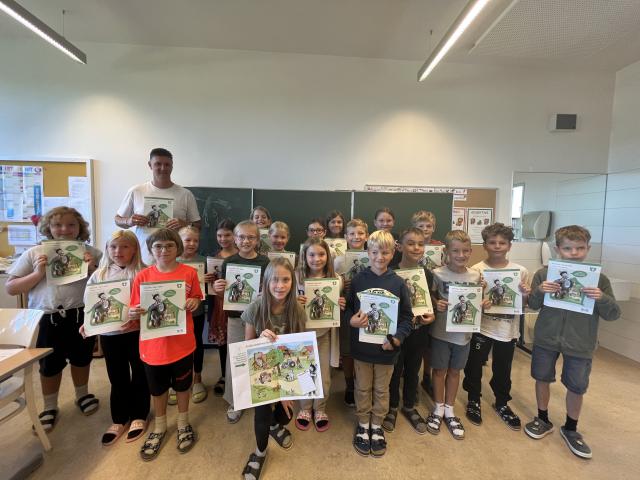 Kinder mit Gerhard Karoly